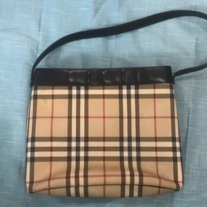 Burberry purse